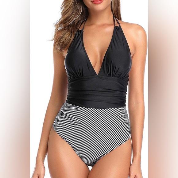 NWT Size S One Piece Women’s Halter Style Swimsuit w/ Ruching - Picture 3 of 7